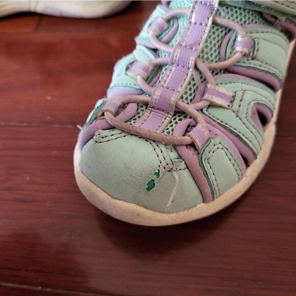 Wonder Nation blue/purple toddler girl closed toe sandals - Picture 7 of 9